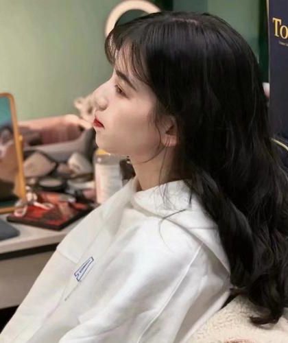 【首发热文】《穿成炮灰真千金，我嫁给黑化太子》魏安宁 楚承渊