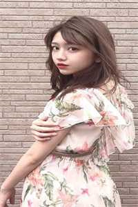 《成为作精后全世界都爱上了我》作者：甜酒煮梨