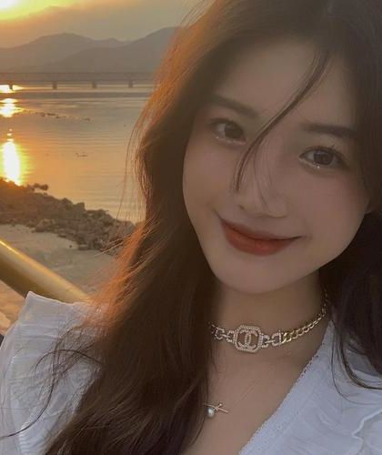 《你好，周先生》作者：夜蔓