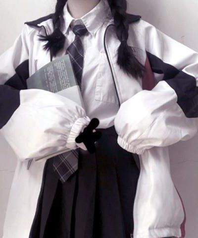 首发热文】《人设崩塌！高冷校C私下诱吻成瘾》林奈 顾西城